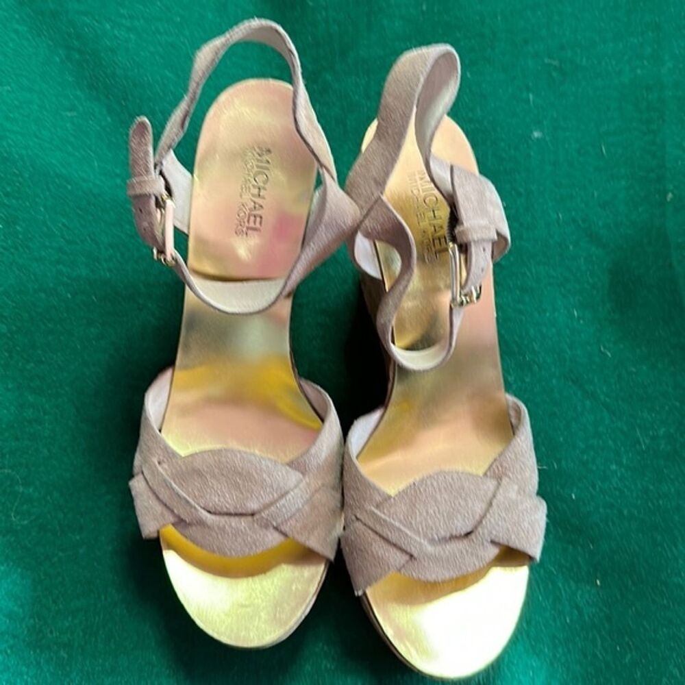 Michael Kors Women's Beige Wedge Sandal Size 9M
